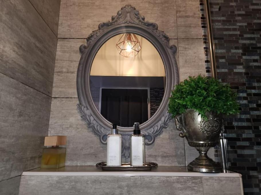 Cape Town, Sea Point, Beautiful 2 Bedroom Apartment @Tucked Away מראה חיצוני תמונה