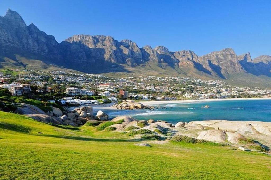 Cape Town, Sea Point, Beautiful 2 Bedroom Apartment @Tucked Away מראה חיצוני תמונה
