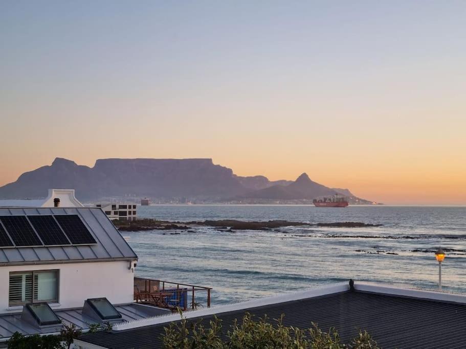 Cape Town, Sea Point, Beautiful 2 Bedroom Apartment @Tucked Away מראה חיצוני תמונה